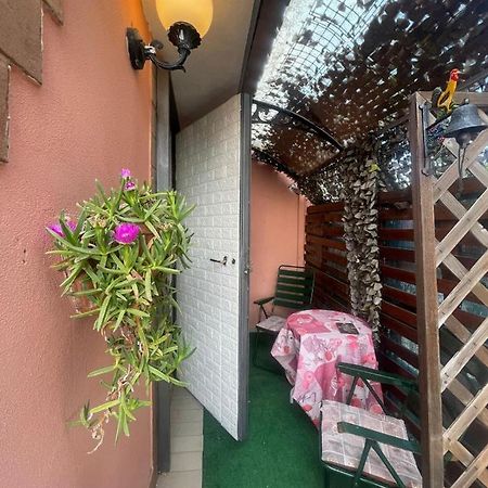 Bed & Breakfast Lipi Apartment ปอซซุออลี ภายนอก รูปภาพ